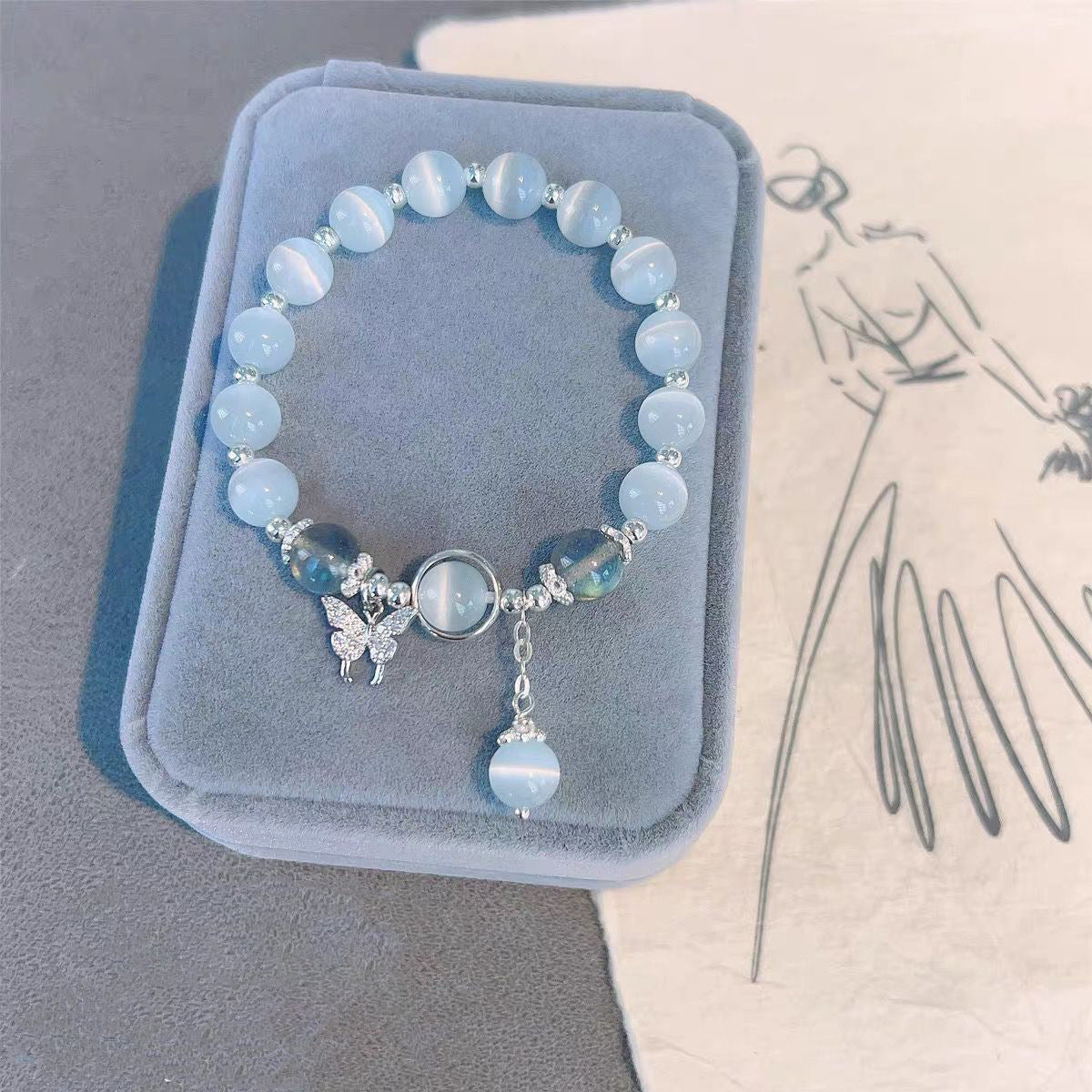 Bracelet papillon en cristal opale pour femmes, Bracelet gris clair de lune assorti avec tout