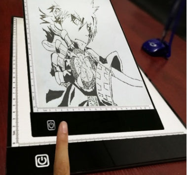 Outils artistiques pour planche à dessin