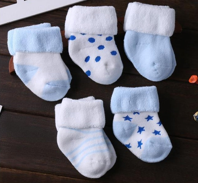 5 pares de calcetines de algodón antideslizantes para bebés, calcetines de muñecos de dibujos animados con campanas, accesorios suaves y bonitos para bebés y niños