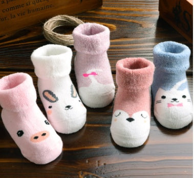 5 pares de calcetines de algodón antideslizantes para bebés, calcetines de muñecos de dibujos animados con campanas, accesorios suaves y bonitos para bebés y niños