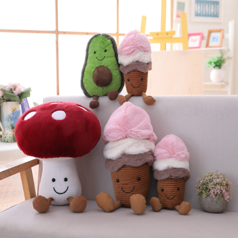 Muñeca de juguete con pan tostado y champiñones