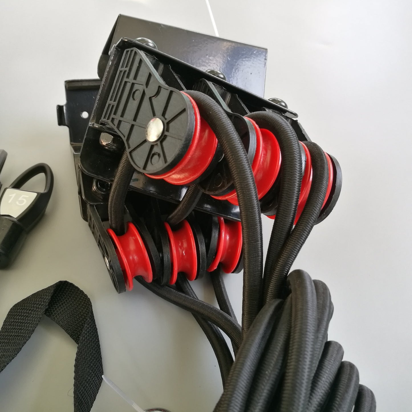 Corde de rallye tout autour, bande d'entraînement de traction sur la porte