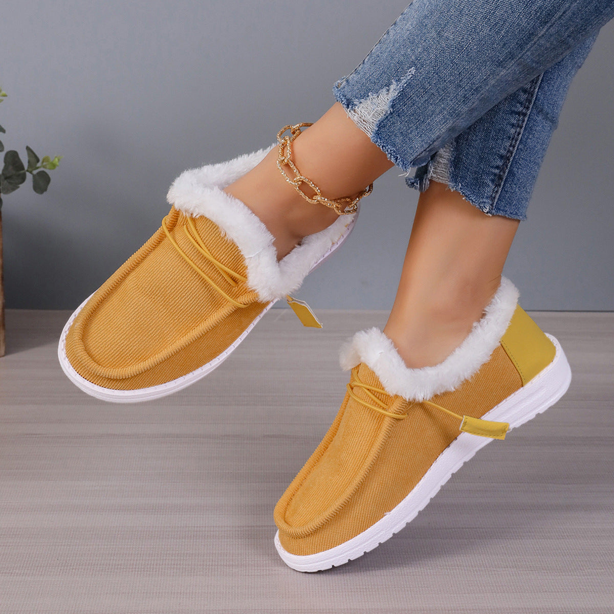 Chaussures chaudes en velours et dentelle à tête ronde pour femmes