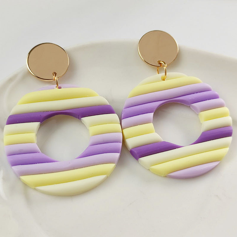 Pendientes de arcilla polimérica agregada Brickearth Rainbow Bar Arte multicolor
