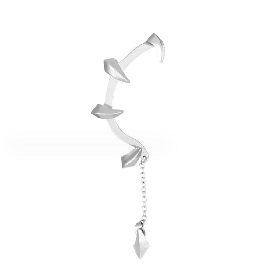 Retro Personality Gothic Demon Claw Geometric Ear Clips