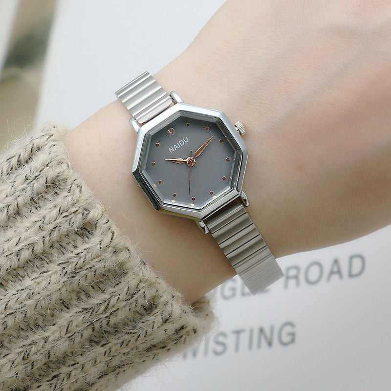Montre pour femme avec ceinture en maille tissée en forme