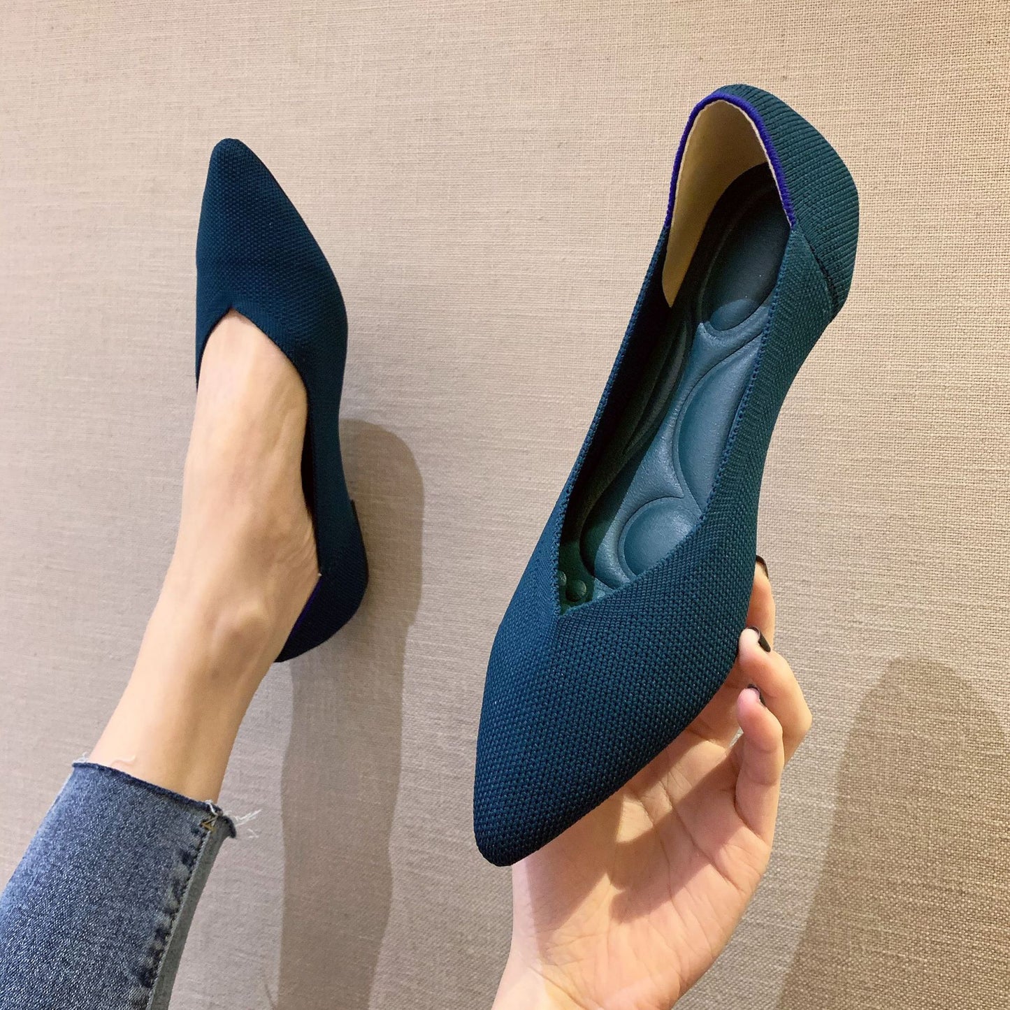 Women's Fashion Flyknit Pointed Braided Shoes