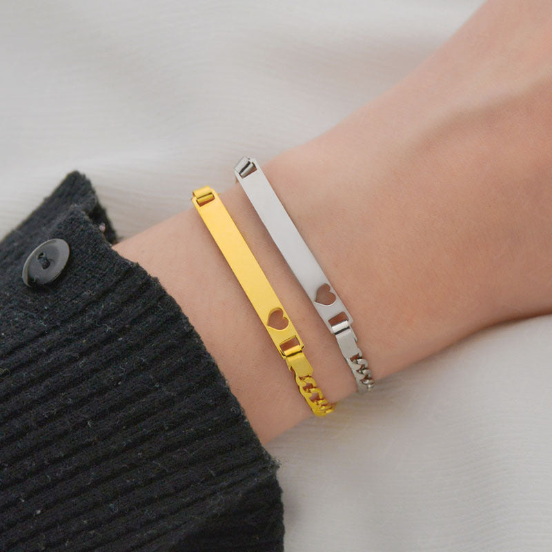 Bracelet incurvé en forme de cœur creux en acier inoxydable
