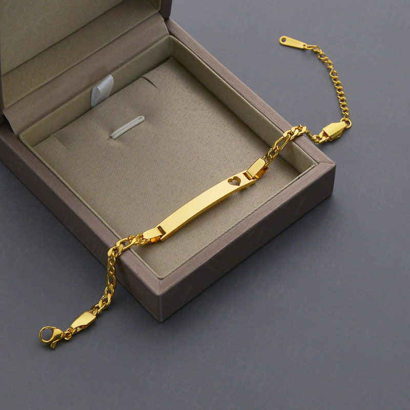 Bracelet incurvé en forme de cœur creux en acier inoxydable