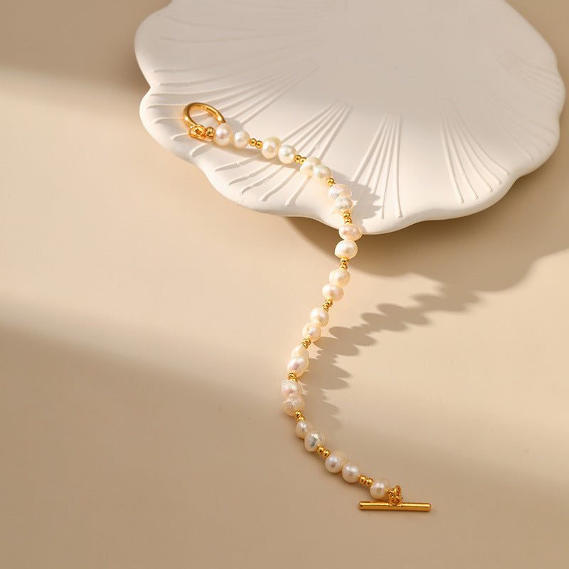 Bracelet élégant fait à la main avec perles d'eau douce naturelles