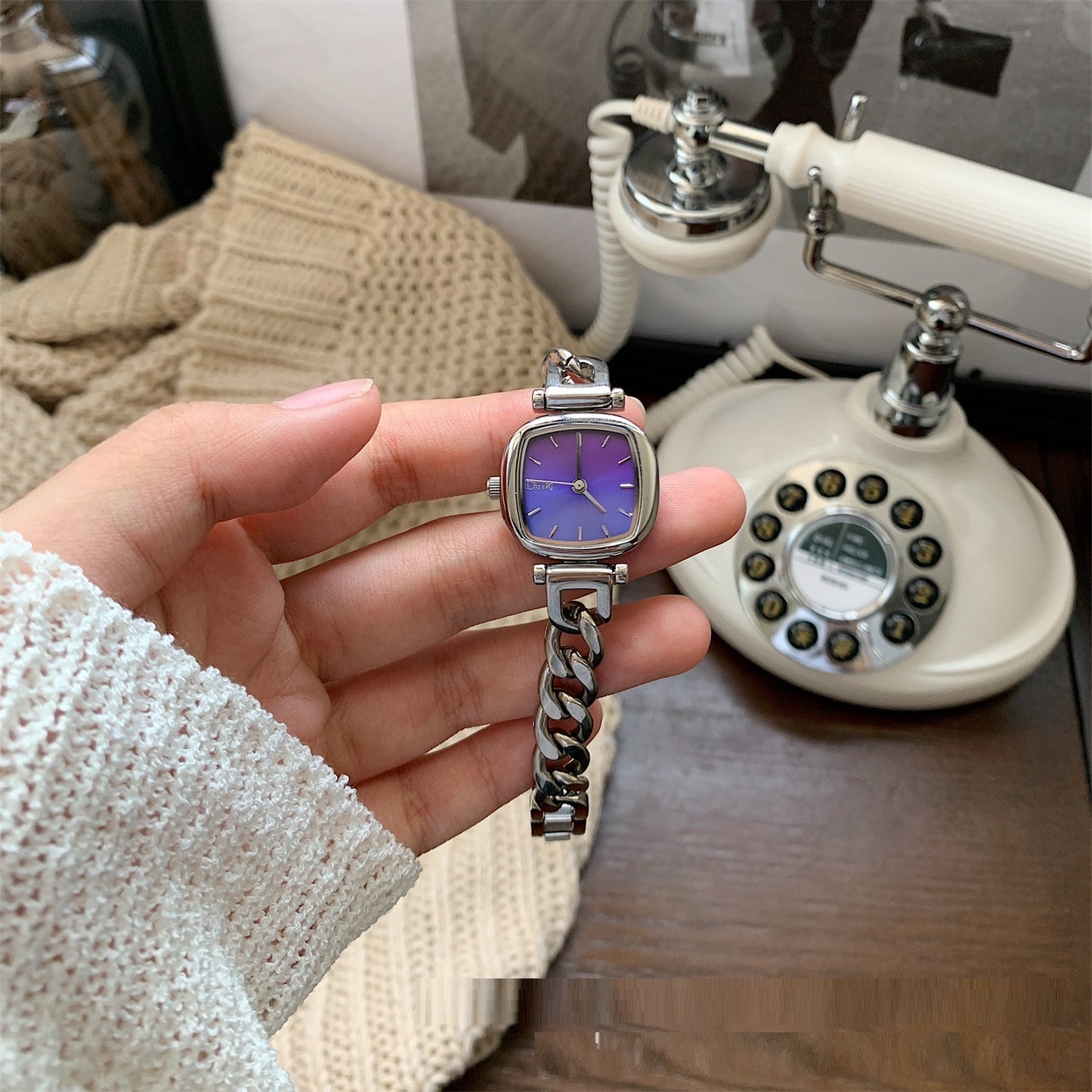 Montre pour femme, petit Cube de sucre fritillaire dégradé bleu océan, montre de luxe légère, High Sense Ins