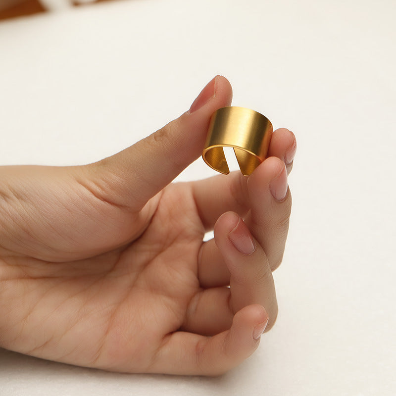 Bague à motif oblique de tempérament rétro