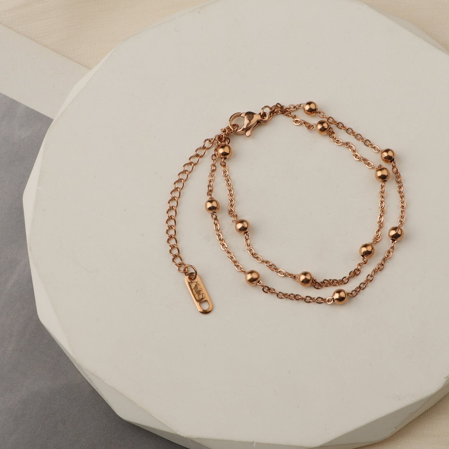 Le bracelet de perles double couche en acier titane ne se décolore pas dans le ciel étoilé