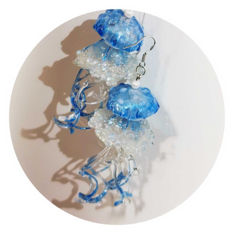 Boucles d'oreilles méduses longues faites à la main en résine créative