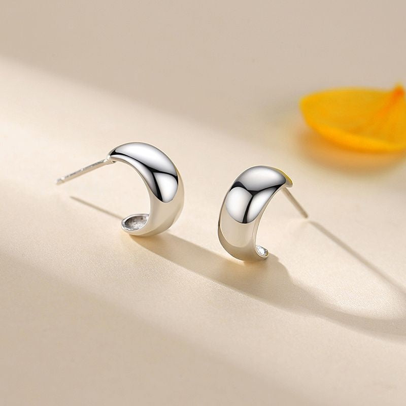 S925 Sterling Silver Glossy C- Shaped Stud Earrings For Women Japanese And Korean Simple Earrings