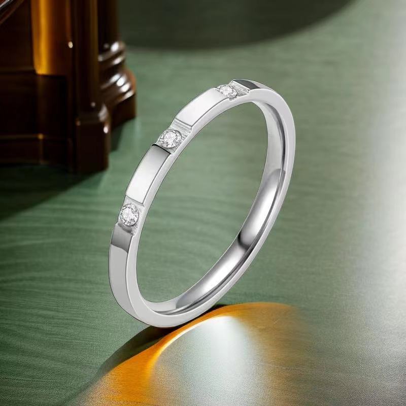 Titanium Steel Simple Bracelet Design Niche Advanced Insi Light Luxury Non-fading Diamond-studded Ring