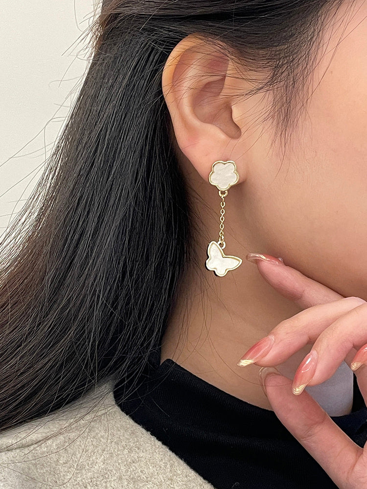 Silver Needle Retro High-grade Parthenocissus Grass Butterfly Earrings