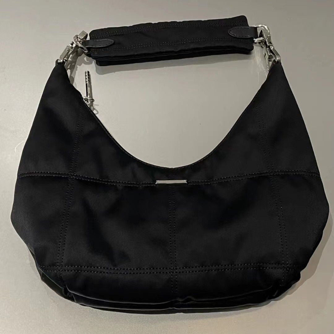 Bolso Baguette para axilas de moda informal con diseño de interés especial y nubes oscuras soleadas Retro negro de terciopelo de invierno