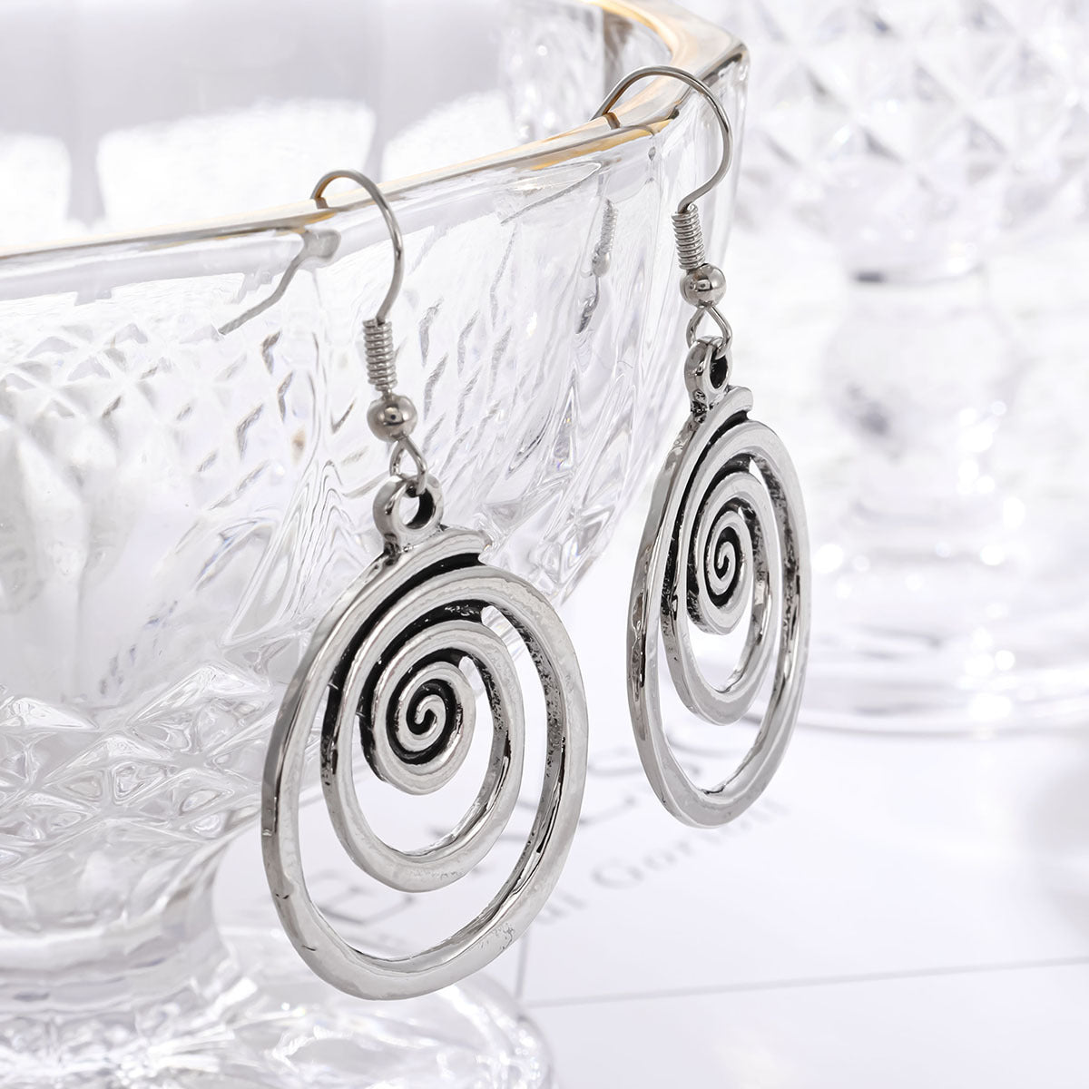 Boucles d'oreilles rétro géométriques en spirale en détresse, personnalité