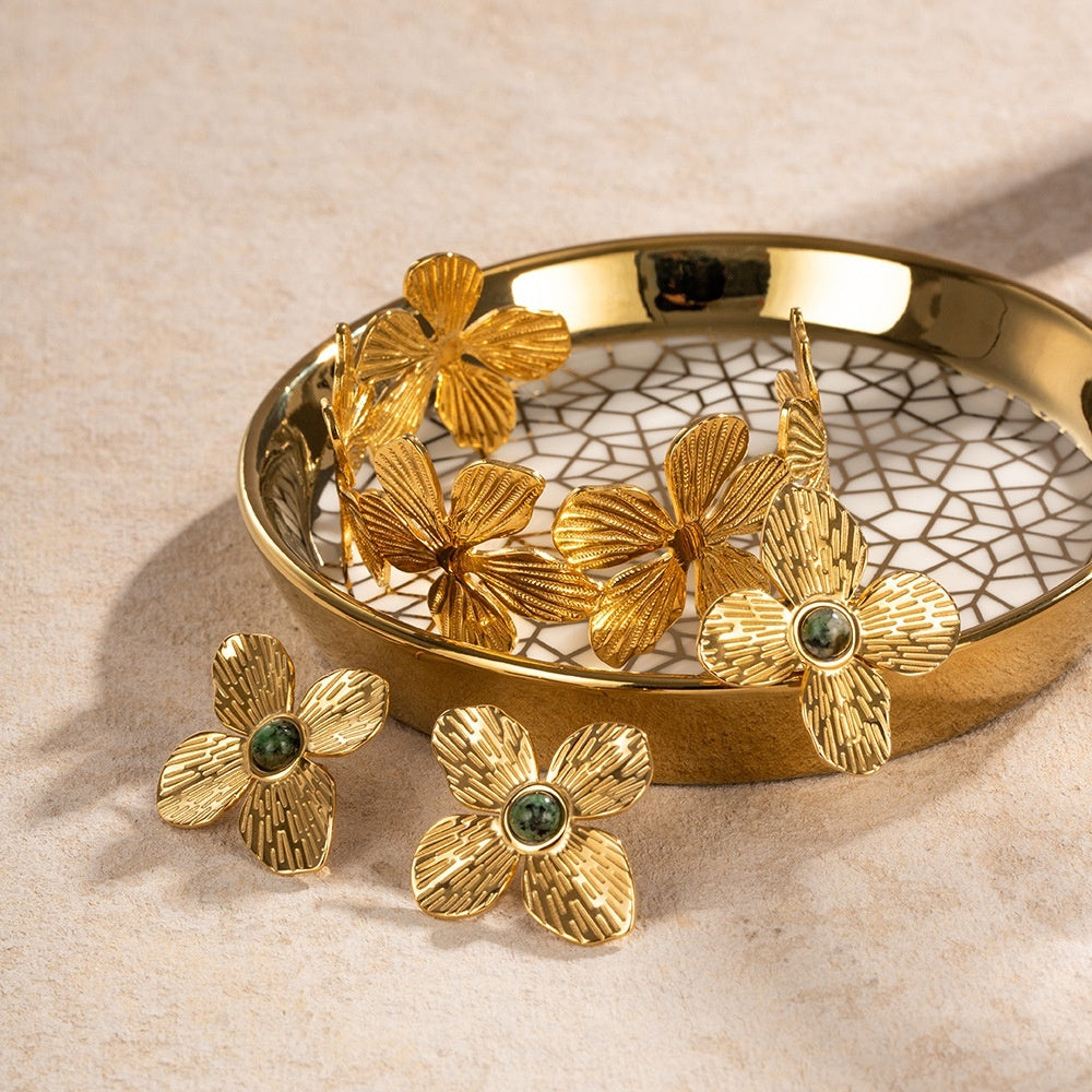 Nueva pulsera de flores, traje de alta calidad, elegante temperamento antiguo, adorno de acero de titanio turquesa africana