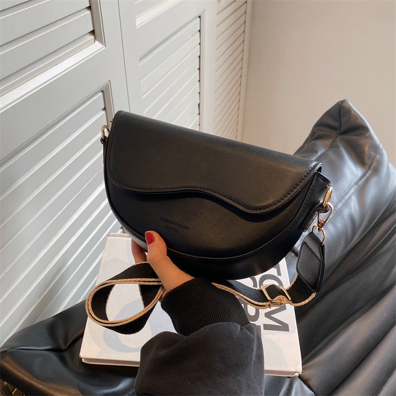 Bolso bandolera retro popular y fácil de combinar