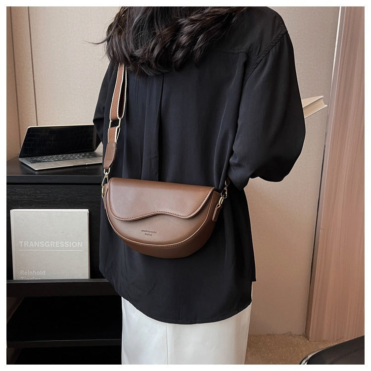 Bolso bandolera retro popular y fácil de combinar
