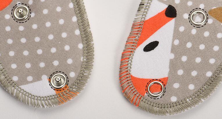 Lote de 4 Uds de Baberos con estampado de tela para eructar, Baberos triangulares con ondas de flecha y pañuelos de algodón para bebé, accesorios