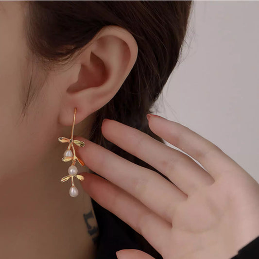 18K Gold Plating Natural Pearl Ear Studs