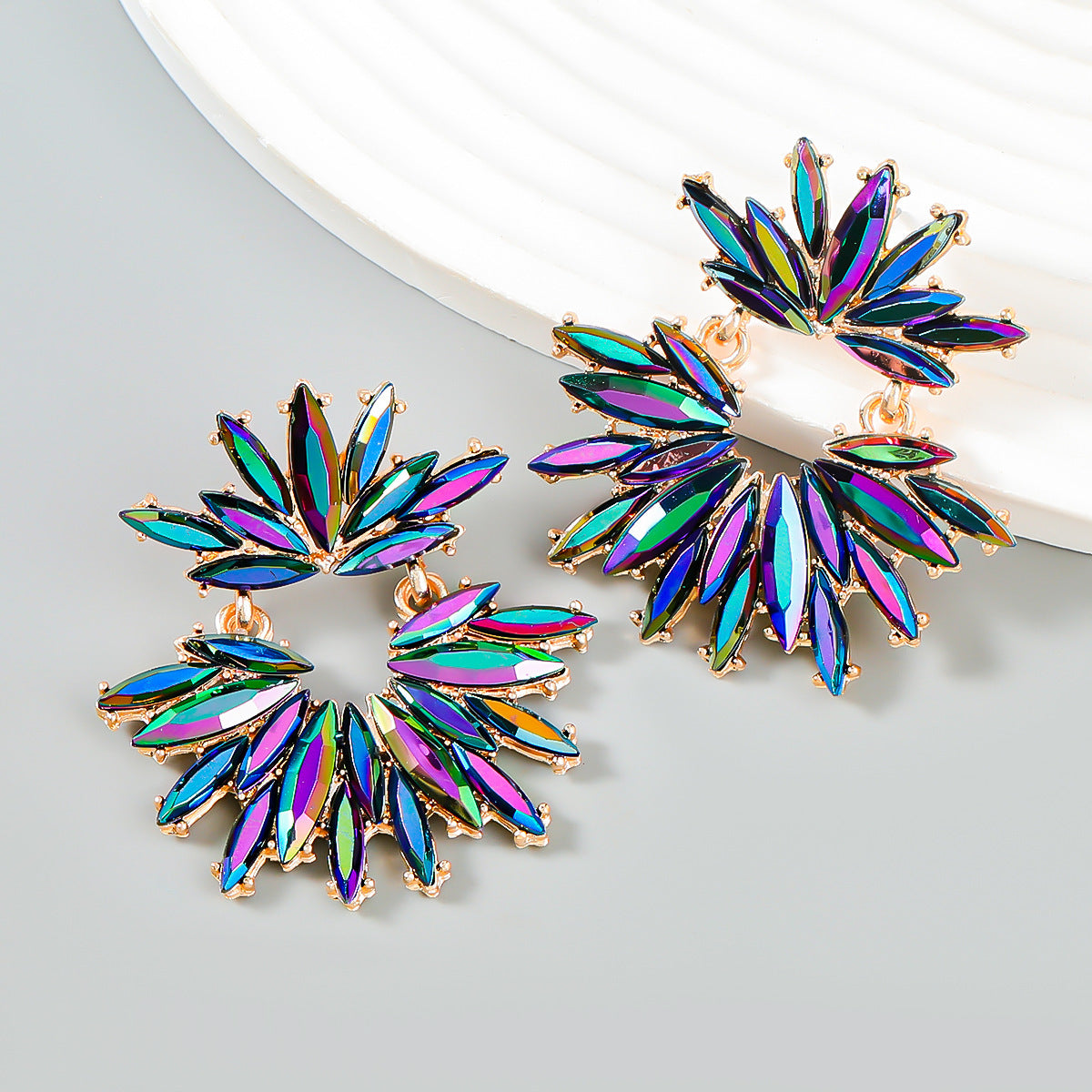 Exaggerated Flower Full Diamond Earrings Women