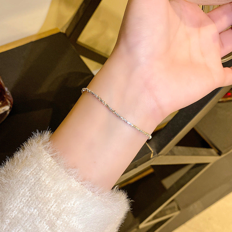 Petits morceaux de bracelet en argent, niche féminine perlée