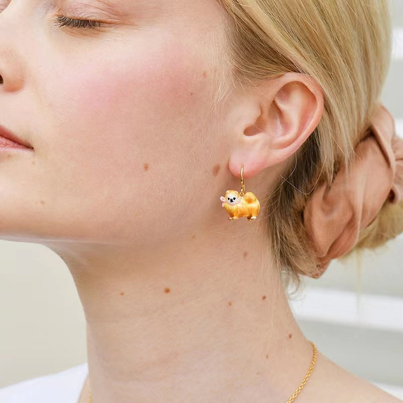 Boucles d'oreilles à tige en émail de Poméranie marron