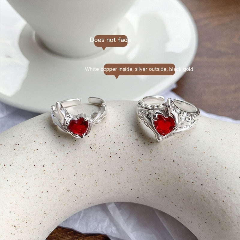 Bague de tempérament rubis de haute qualité, Niche féminine, accessoires en forme de cœur