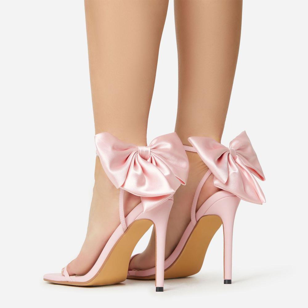 Sandales à talons aiguilles en strass avec nœud à l'arrière