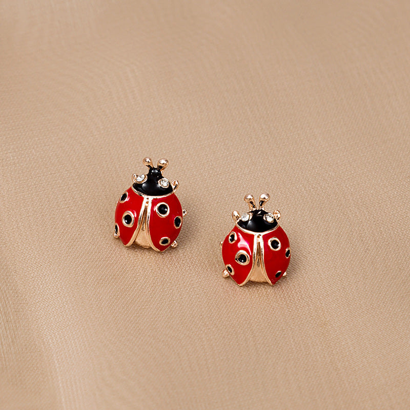 Japanese And Korean Retro Cute Fashion LADYBIRD Stud Earrings