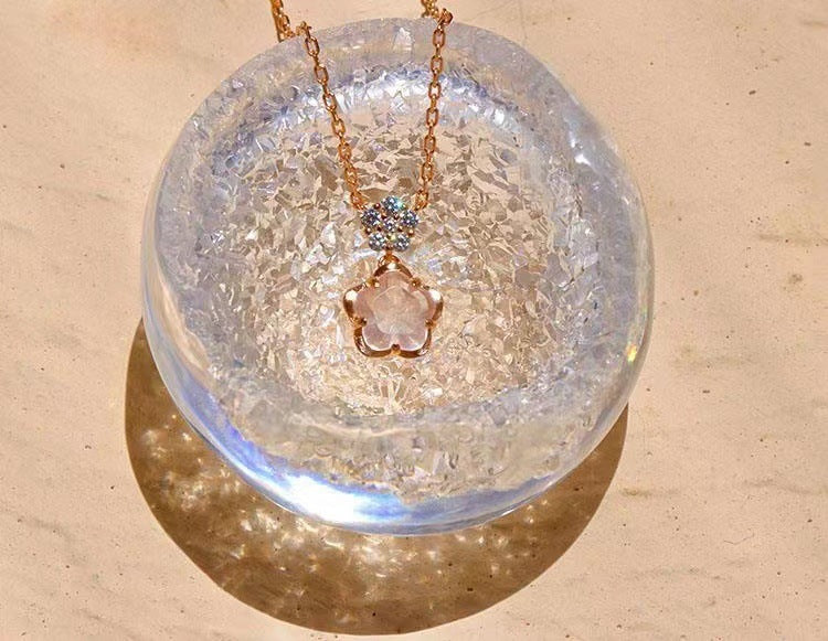 Niche Irregular Gravel Unique Cut Crystal Cherry Blossom Temperament Peach Blossom Pendant Clavicle Necklace