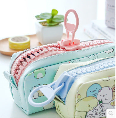Trousse à crayons créative simple et mignonne en forme d'animal d'angle