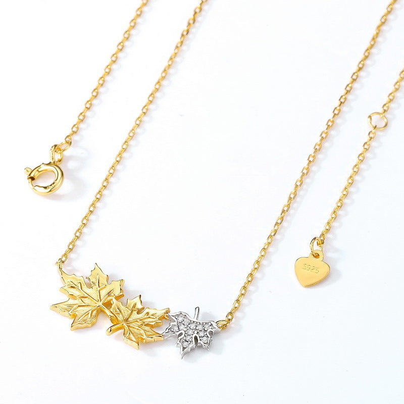 Collar de hoja de arce retro minimalista japonés y coreano