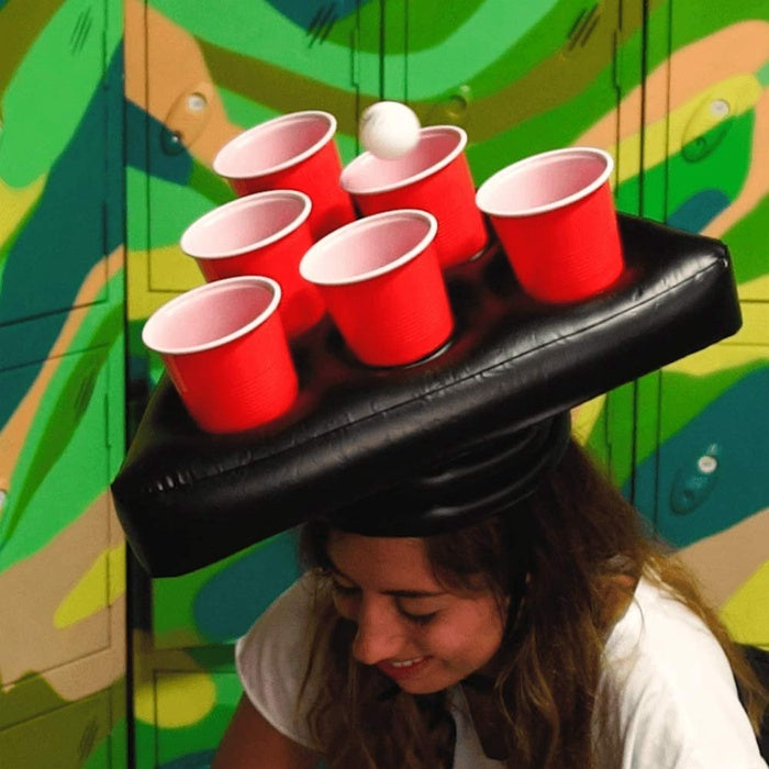 Un juego de portavasos de Ping Pong inflable, sombreros, anillos, juego de lanzamiento, divertidos juguetes para el césped, herramientas para lanzar virola para niños y adultos con bola de 2 uds.
