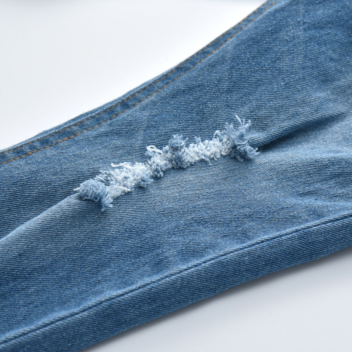 Ensemble jean en dentelle et perles pour fille