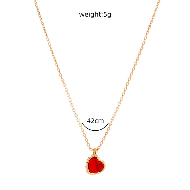 Pendentif chaîne clavicule coeur rouge