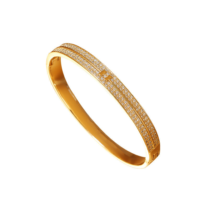 Pulsera De Circonio Con Incrustaciones Chapada En Oro Manos De Personalidad Simple