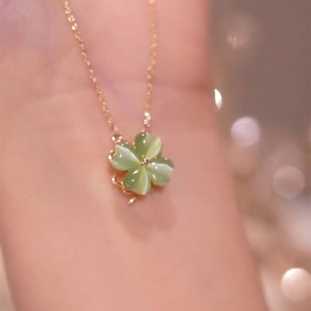 Rotating Green Four-leaf Clover Necklace And Earring Suit
