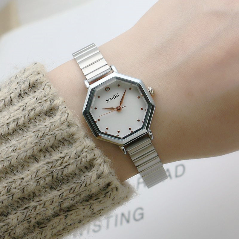Montre pour femme avec ceinture en maille tissée en forme