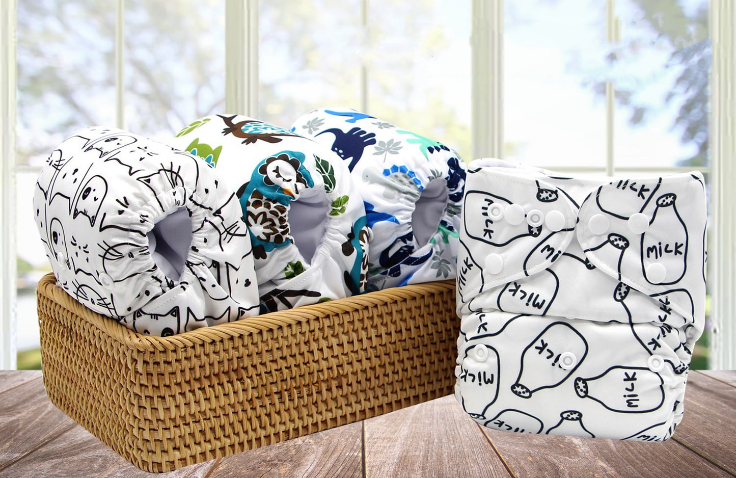 Couches lavables pour bébé imprimées par un dessin animé mignon