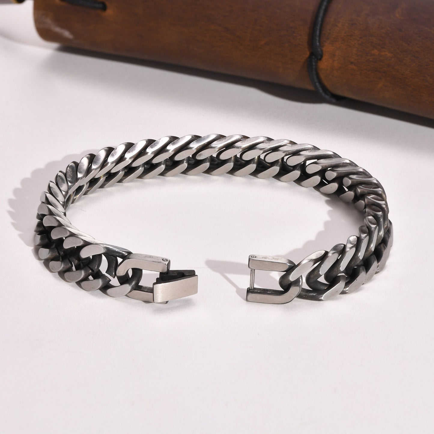 Ornement de bracelet épais pour hommes en acier inoxydable européen et américain