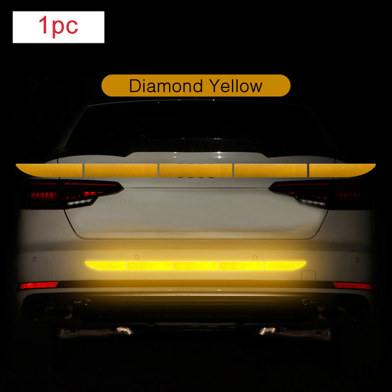 Autocollant réfléchissant pour coffre arrière