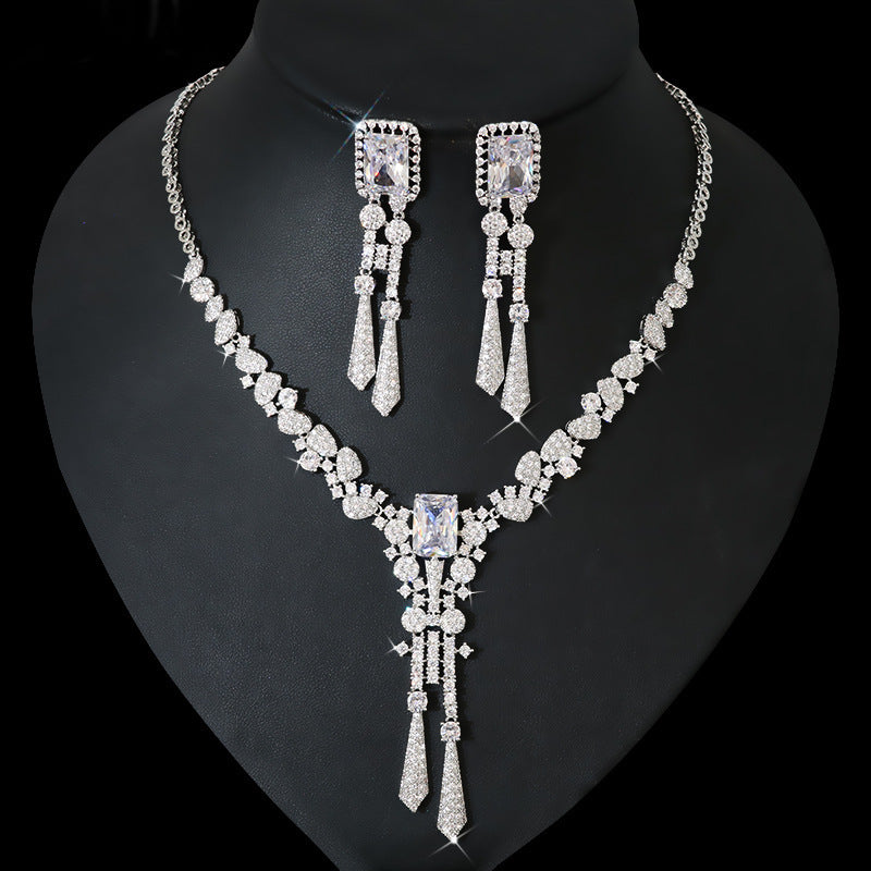 Bijoux en Zircon avec fleurs et diamants, collier de costume, boucles d'oreilles à épingle en argent