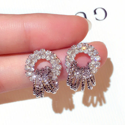 Boucles d'oreilles à la mode personnalisées et capricieuses pour femmes