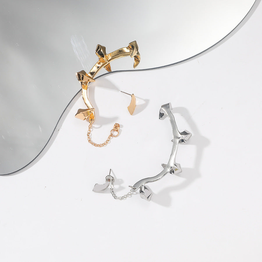 Retro Personality Gothic Demon Claw Geometric Ear Clips