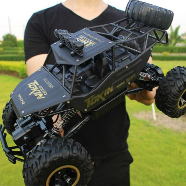 Coches RC 4WD versión actualizada 2,4G Radio Control coches RC juguetes Buggy camiones de alta velocidad camiones todoterreno juguetes para niños